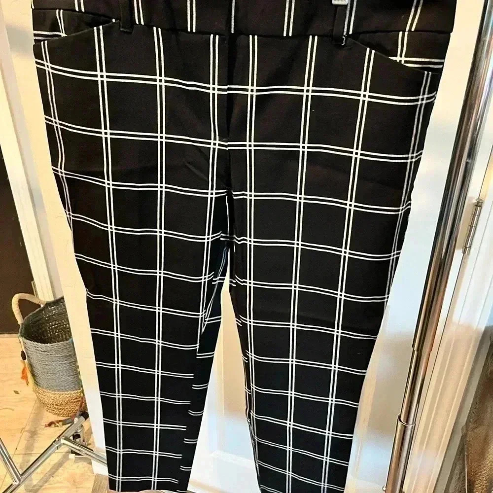 Cute Pants - Size 16